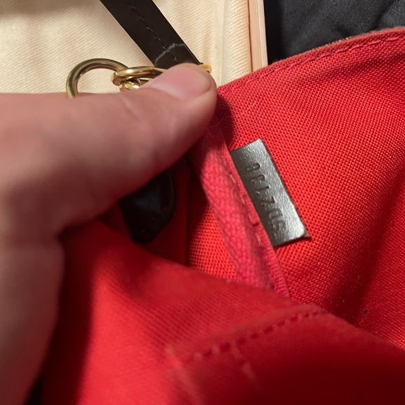 LV Favorite extremely hard to find - Picture 2 of 6